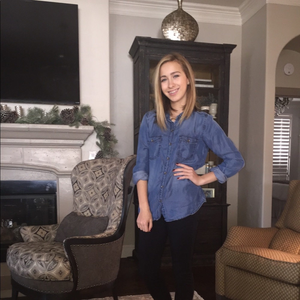 Button Down Chambray